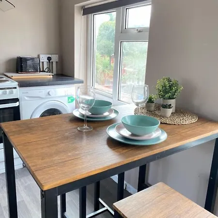 Annex - Garden View בריסטול